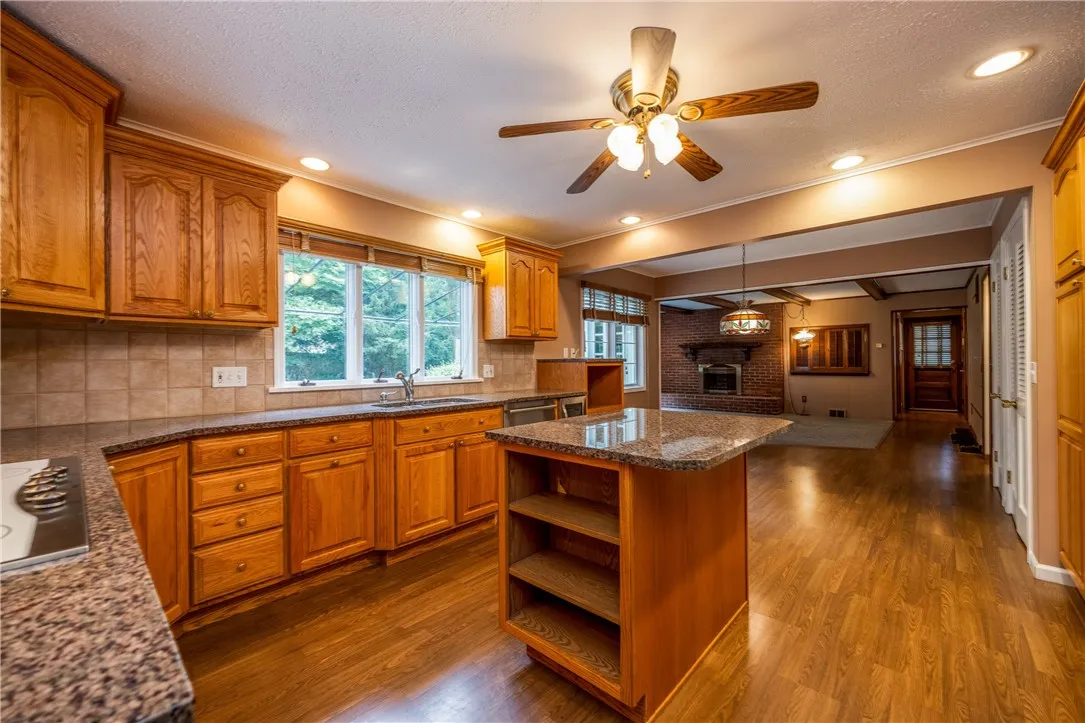 8 Cranswick Lane, Pittsford, New York 14618, Pittsford, New York 14618, 5 Bedrooms Bedrooms, 11 Rooms Rooms,2 BathroomsBathrooms,Residential,For Sale,8 Cranswick Lane, Pittsford, New York 14618,R1622846