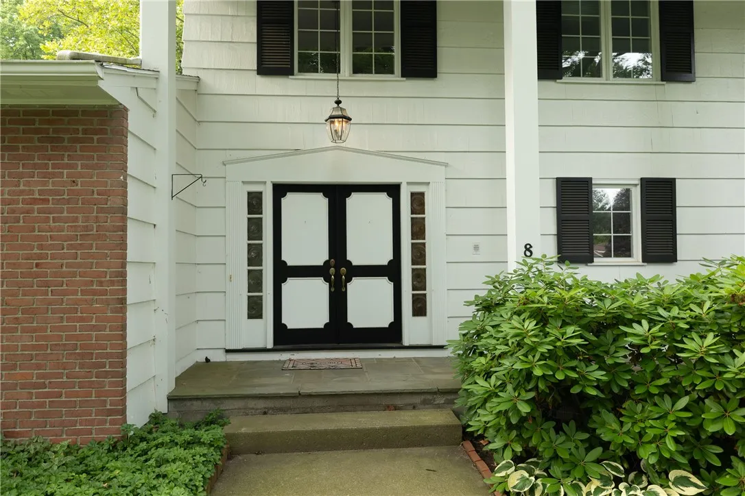 8 Cranswick Lane, Pittsford, New York 14618, Pittsford, New York 14618, 5 Bedrooms Bedrooms, 11 Rooms Rooms,2 BathroomsBathrooms,Residential,For Sale,8 Cranswick Lane, Pittsford, New York 14618,R1622846