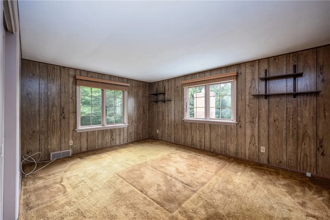 8 Cranswick Lane, Pittsford, New York 14618, Pittsford, New York 14618, 5 Bedrooms Bedrooms, 11 Rooms Rooms,2 BathroomsBathrooms,Residential,For Sale,8 Cranswick Lane, Pittsford, New York 14618,R1622846
