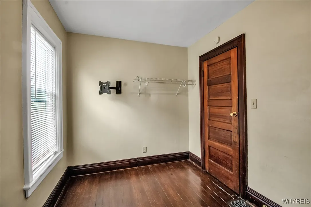 118 Auburn Avenue, Buffalo, New York 14213, Buffalo, New York 14213, 4 Bedrooms Bedrooms, ,2 BathroomsBathrooms,Residential,For Sale,118 Auburn Avenue, Buffalo, New York 14213,B1622822