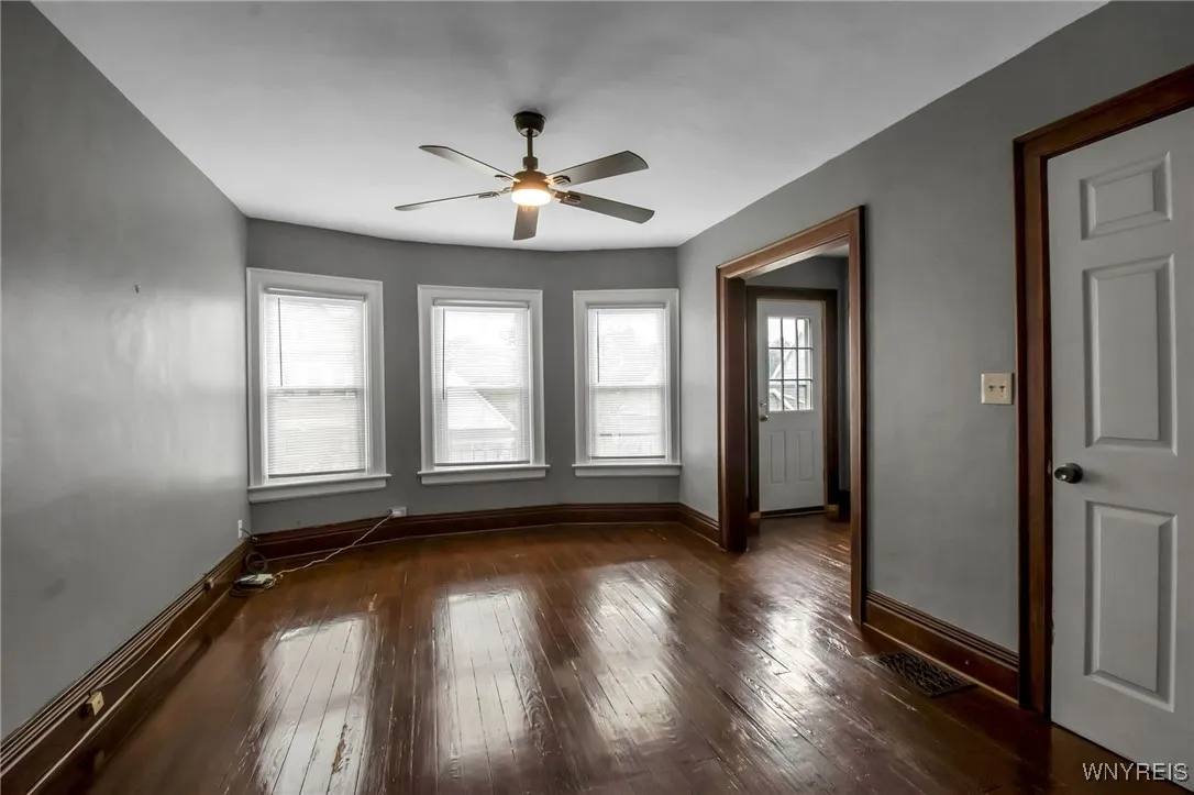 118 Auburn Avenue, Buffalo, New York 14213, Buffalo, New York 14213, 4 Bedrooms Bedrooms, ,2 BathroomsBathrooms,Residential,For Sale,118 Auburn Avenue, Buffalo, New York 14213,B1622822