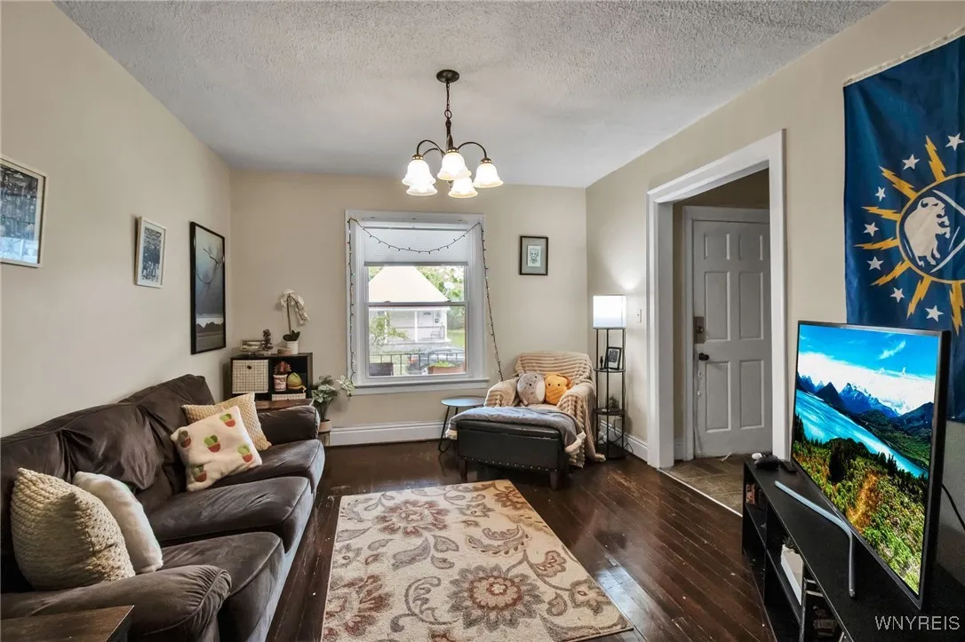 118 Auburn Avenue, Buffalo, New York 14213, Buffalo, New York 14213, 4 Bedrooms Bedrooms, ,2 BathroomsBathrooms,Residential,For Sale,118 Auburn Avenue, Buffalo, New York 14213,B1622822