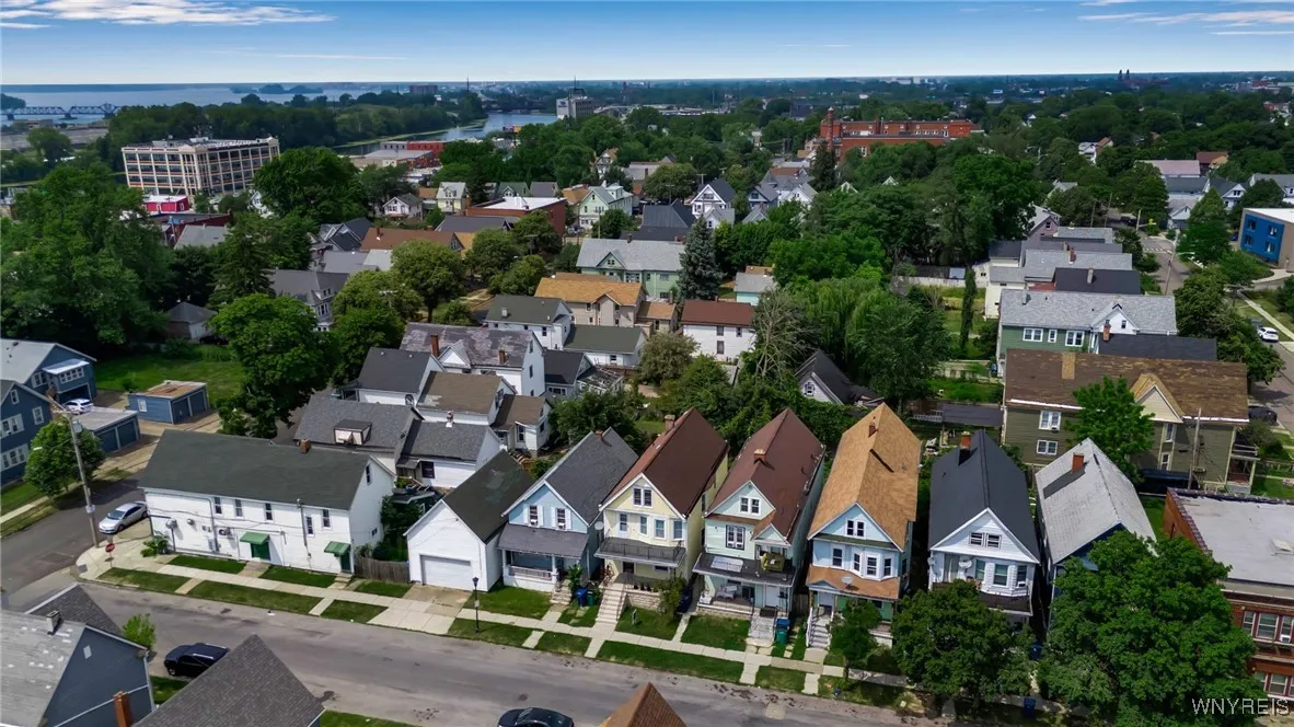 118 Auburn Avenue, Buffalo, New York 14213, Buffalo, New York 14213, 4 Bedrooms Bedrooms, ,2 BathroomsBathrooms,Residential,For Sale,118 Auburn Avenue, Buffalo, New York 14213,B1622822