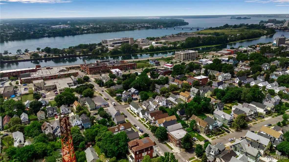 118 Auburn Avenue, Buffalo, New York 14213, Buffalo, New York 14213, 4 Bedrooms Bedrooms, ,2 BathroomsBathrooms,Residential,For Sale,118 Auburn Avenue, Buffalo, New York 14213,B1622822