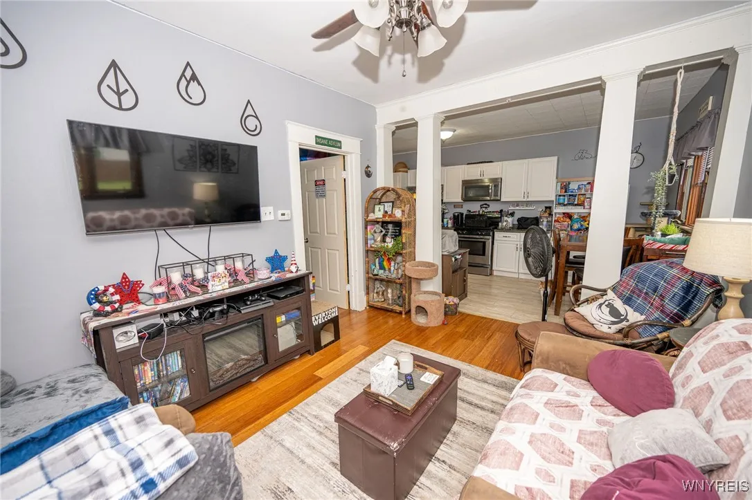 120 Maple Avenue, Hamburg, New York 14219, Hamburg, New York 14219, 6 Bedrooms Bedrooms, ,3 BathroomsBathrooms,Residential,For Sale,120 Maple Avenue, Hamburg, New York 14219,B1621876