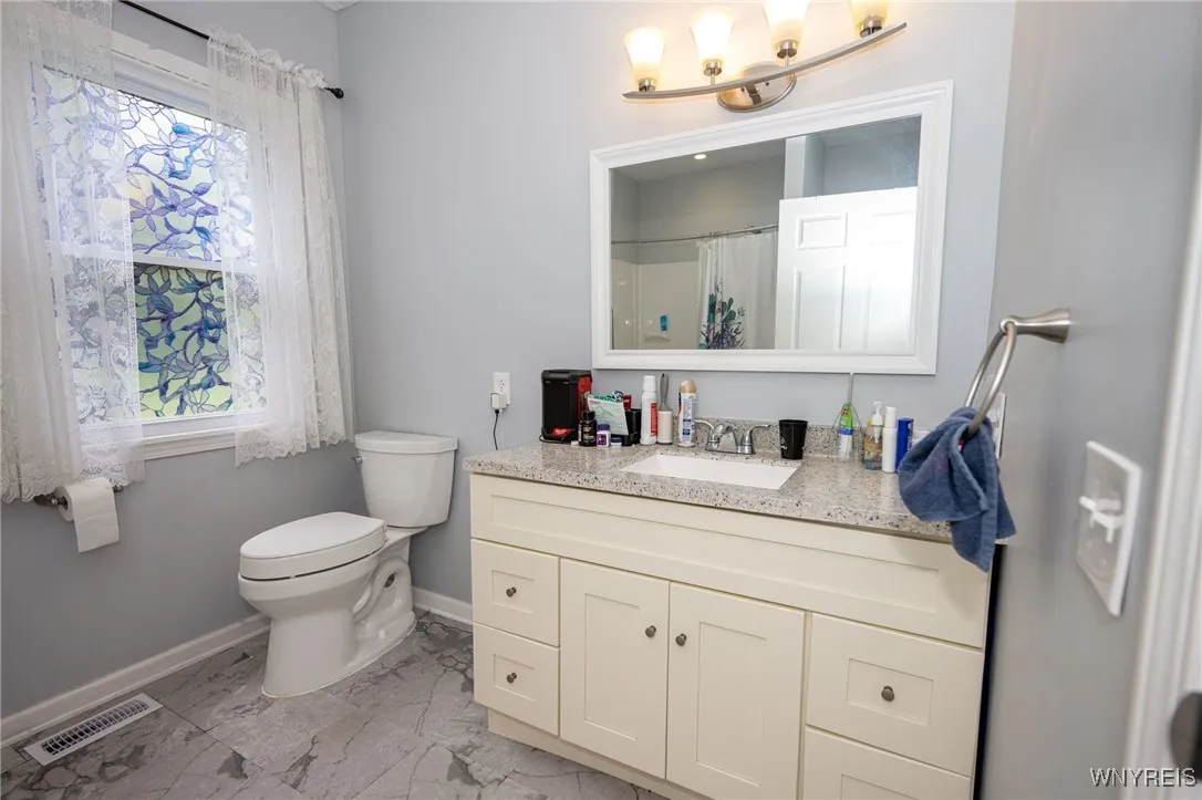 120 Maple Avenue, Hamburg, New York 14219, Hamburg, New York 14219, 6 Bedrooms Bedrooms, ,3 BathroomsBathrooms,Residential,For Sale,120 Maple Avenue, Hamburg, New York 14219,B1621876