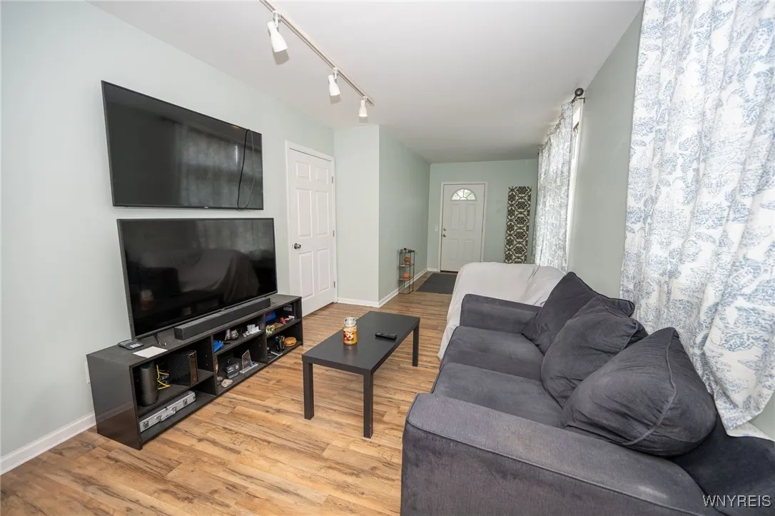 120 Maple Avenue, Hamburg, New York 14219, Hamburg, New York 14219, 6 Bedrooms Bedrooms, ,3 BathroomsBathrooms,Residential,For Sale,120 Maple Avenue, Hamburg, New York 14219,B1621876