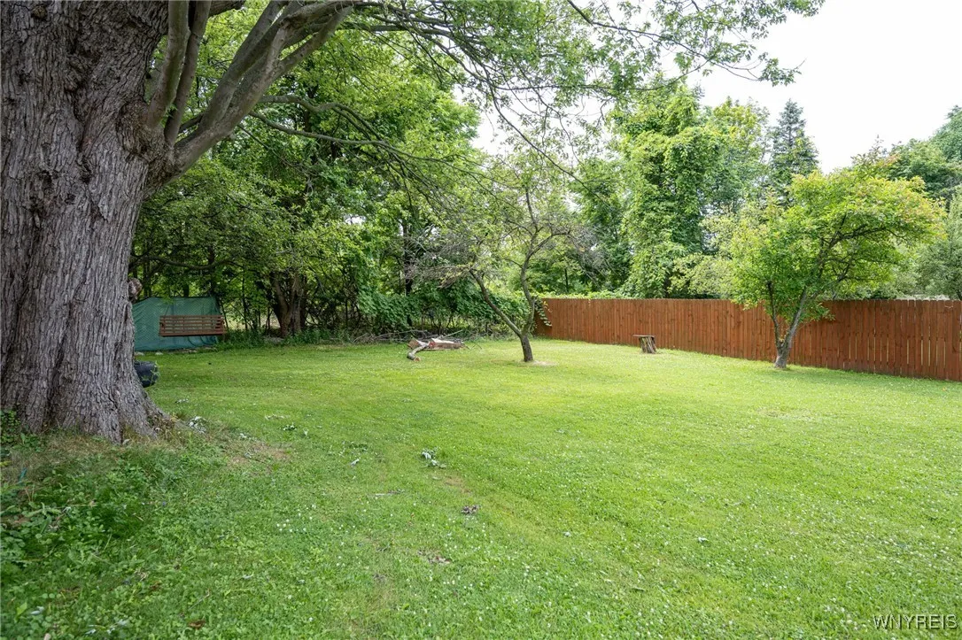 120 Maple Avenue, Hamburg, New York 14219, Hamburg, New York 14219, 6 Bedrooms Bedrooms, ,3 BathroomsBathrooms,Residential,For Sale,120 Maple Avenue, Hamburg, New York 14219,B1621876