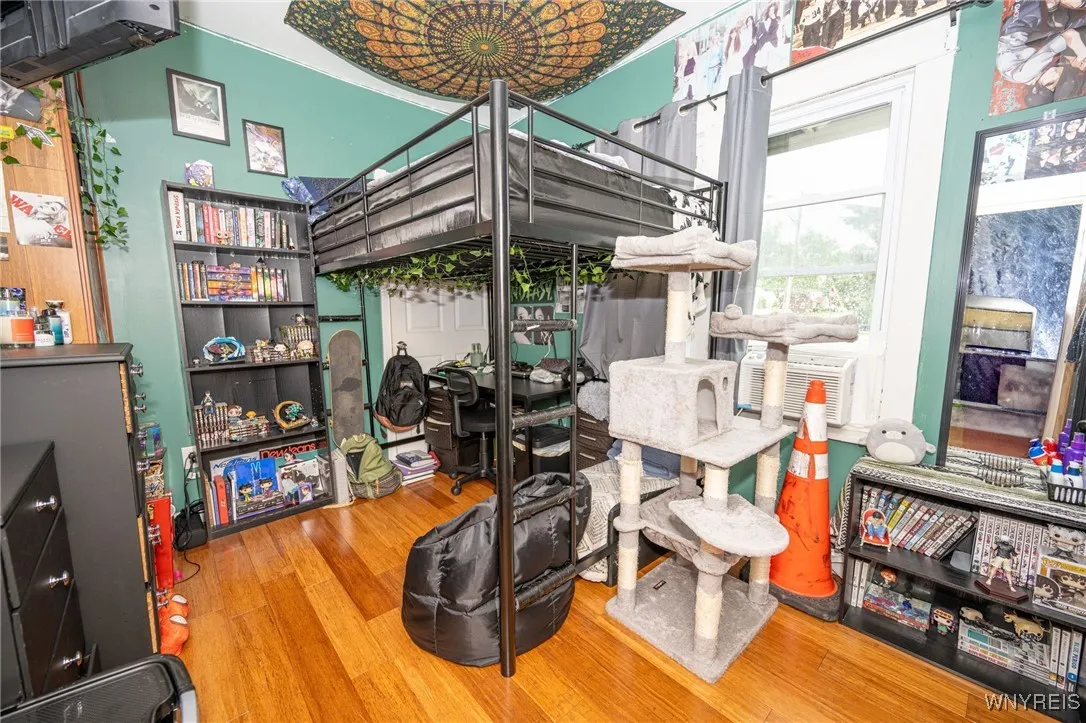 120 Maple Avenue, Hamburg, New York 14219, Hamburg, New York 14219, 6 Bedrooms Bedrooms, ,3 BathroomsBathrooms,Residential,For Sale,120 Maple Avenue, Hamburg, New York 14219,B1621876