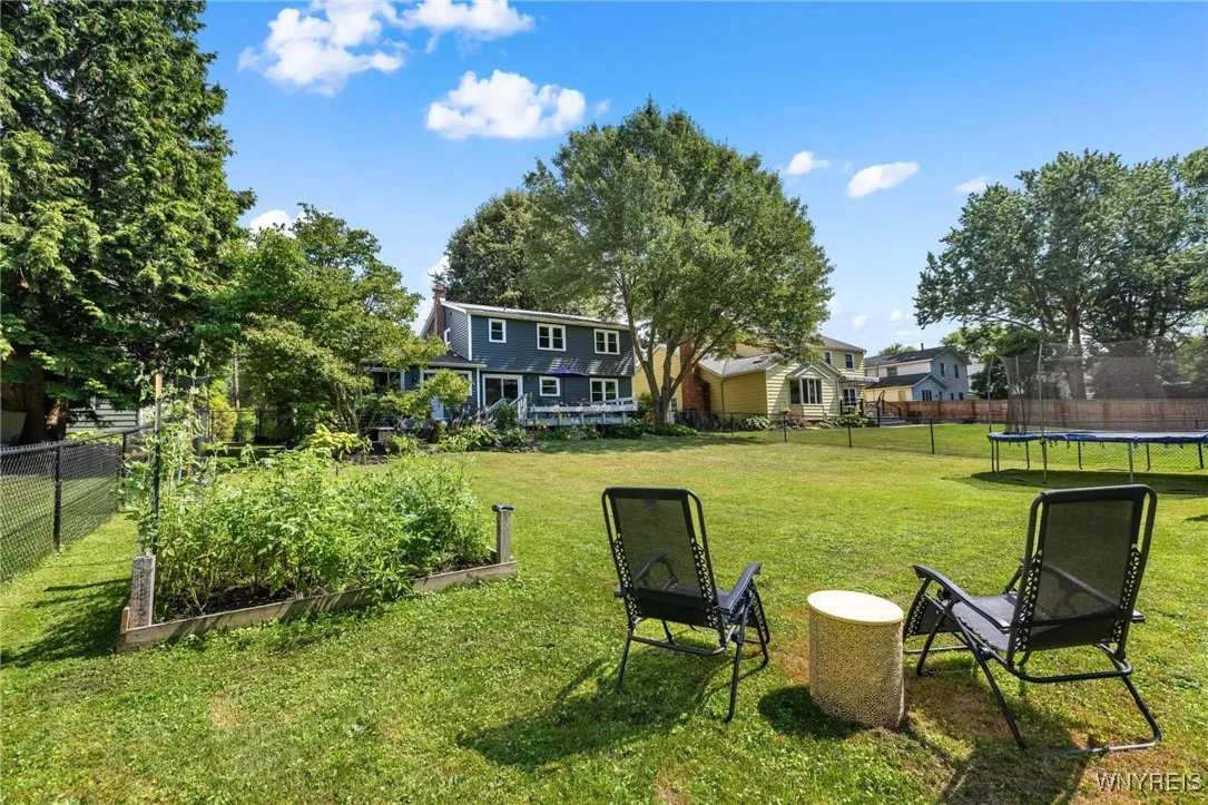 40 Torry Drive, Hamburg, New York 14075, Hamburg, New York 14075, 4 Bedrooms Bedrooms, 8 Rooms Rooms,1 BathroomBathrooms,Residential,For Sale,40 Torry Drive, Hamburg, New York 14075,B1622571