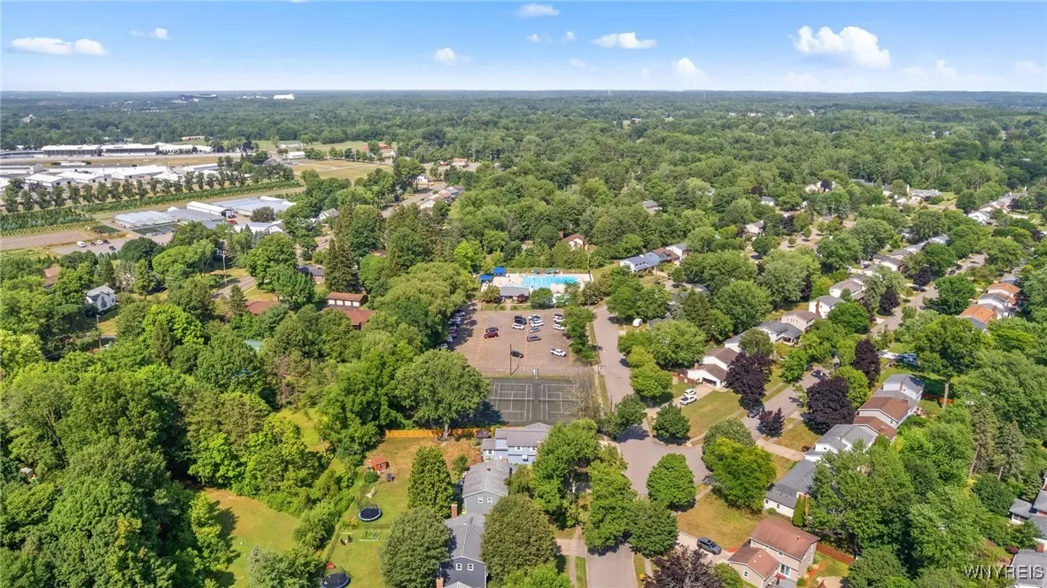 40 Torry Drive, Hamburg, New York 14075, Hamburg, New York 14075, 4 Bedrooms Bedrooms, 8 Rooms Rooms,1 BathroomBathrooms,Residential,For Sale,40 Torry Drive, Hamburg, New York 14075,B1622571