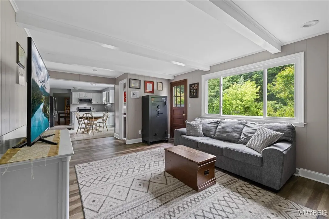 40 Torry Drive, Hamburg, New York 14075, Hamburg, New York 14075, 4 Bedrooms Bedrooms, 8 Rooms Rooms,1 BathroomBathrooms,Residential,For Sale,40 Torry Drive, Hamburg, New York 14075,B1622571