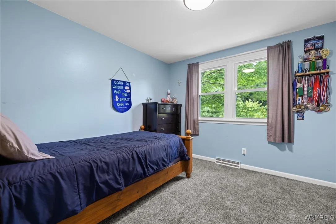 40 Torry Drive, Hamburg, New York 14075, Hamburg, New York 14075, 4 Bedrooms Bedrooms, 8 Rooms Rooms,1 BathroomBathrooms,Residential,For Sale,40 Torry Drive, Hamburg, New York 14075,B1622571
