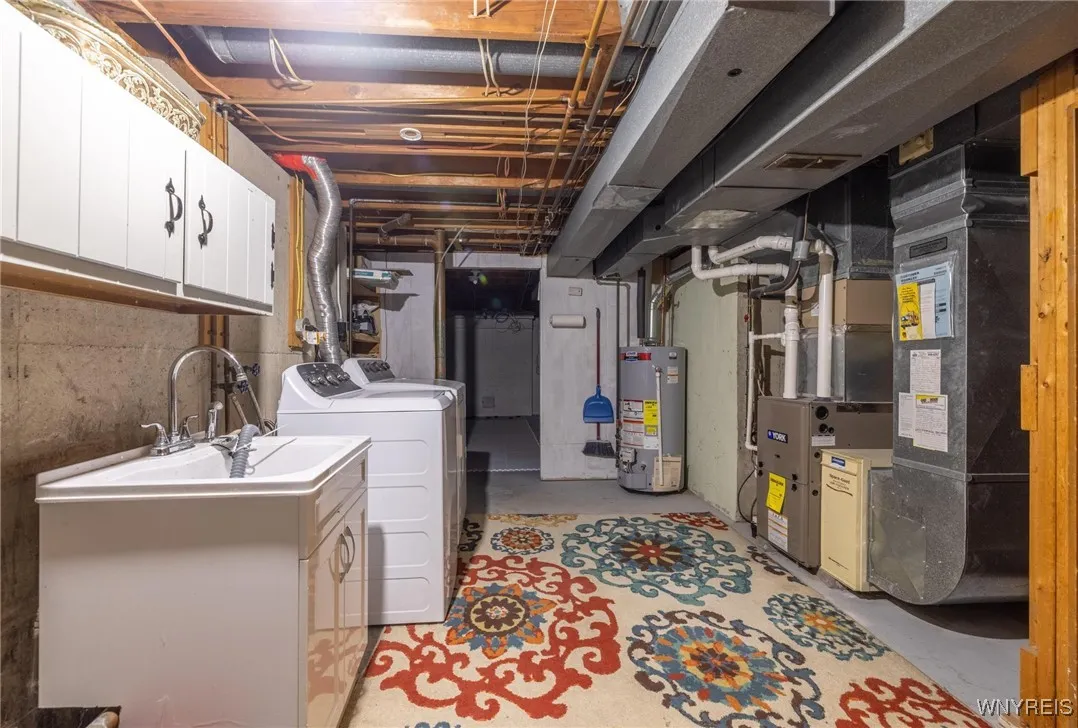40 Torry Drive, Hamburg, New York 14075, Hamburg, New York 14075, 4 Bedrooms Bedrooms, 8 Rooms Rooms,1 BathroomBathrooms,Residential,For Sale,40 Torry Drive, Hamburg, New York 14075,B1622571
