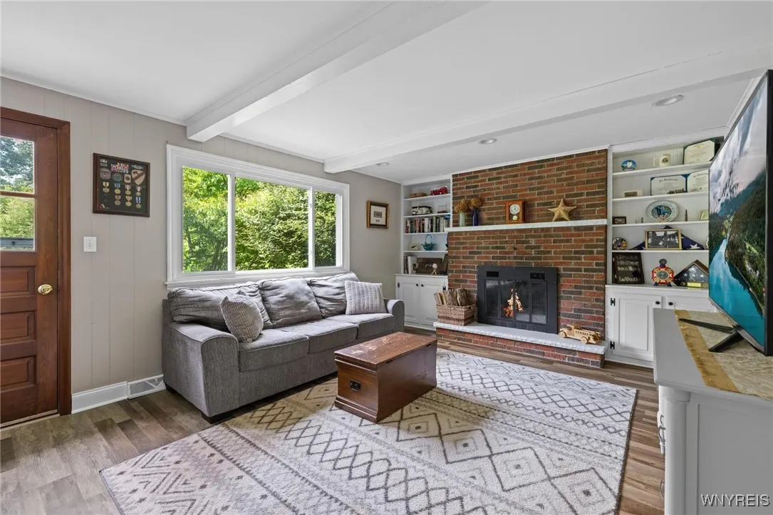 40 Torry Drive, Hamburg, New York 14075, Hamburg, New York 14075, 4 Bedrooms Bedrooms, 8 Rooms Rooms,1 BathroomBathrooms,Residential,For Sale,40 Torry Drive, Hamburg, New York 14075,B1622571