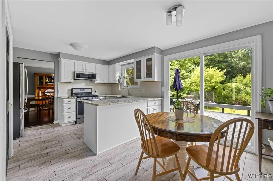 40 Torry Drive, Hamburg, New York 14075, Hamburg, New York 14075, 4 Bedrooms Bedrooms, 8 Rooms Rooms,1 BathroomBathrooms,Residential,For Sale,40 Torry Drive, Hamburg, New York 14075,B1622571