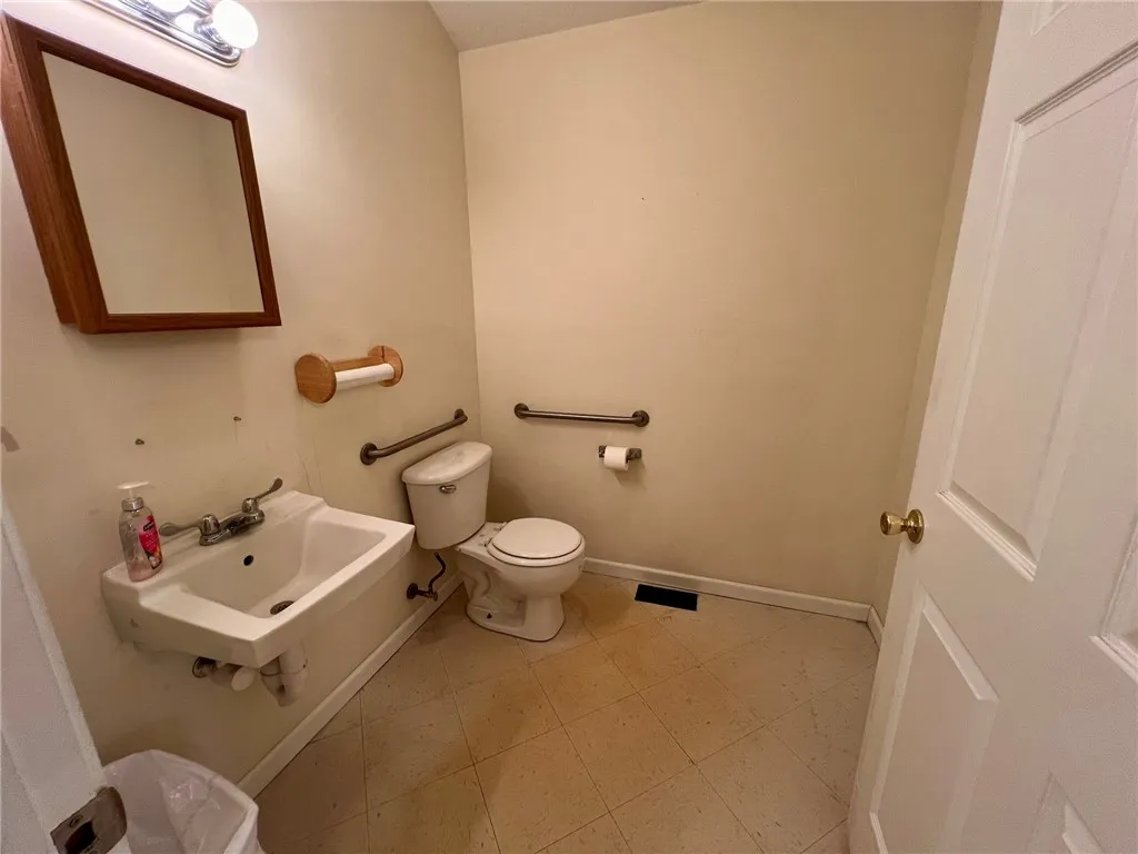 390 West Morris Street, Bath, New York 14810, Bath, New York 14810, ,Commercial Sale,For Sale,390 West Morris Street, Bath, New York 14810,R1622064