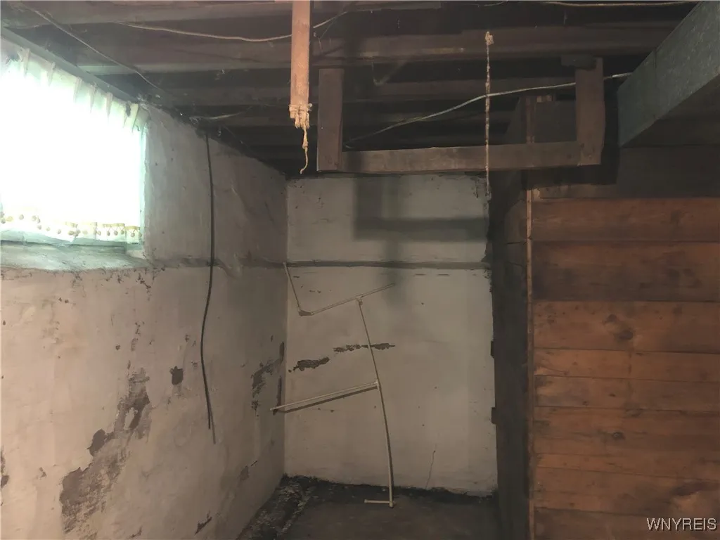 129 12th Street, Niagara Falls, New York 14303, Niagara Falls, New York 14303, 5 Bedrooms Bedrooms, ,2 BathroomsBathrooms,Residential,For Sale,129 12th Street, Niagara Falls, New York 14303,B1622818