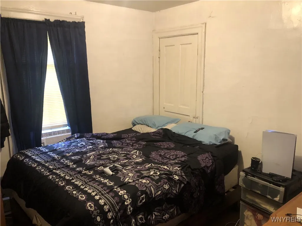 129 12th Street, Niagara Falls, New York 14303, Niagara Falls, New York 14303, 5 Bedrooms Bedrooms, ,2 BathroomsBathrooms,Residential,For Sale,129 12th Street, Niagara Falls, New York 14303,B1622818