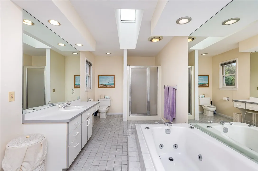 Primary En Suite Bathroom