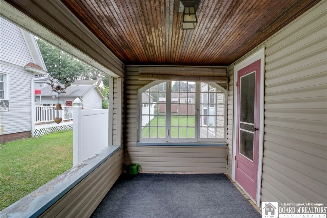 71 Hotchkiss Street, Jamestown, New York 14701, Jamestown, New York 14701, 3 Bedrooms Bedrooms, 7 Rooms Rooms,1 BathroomBathrooms,Residential,For Sale,71 Hotchkiss Street, Jamestown, New York 14701,R1620617