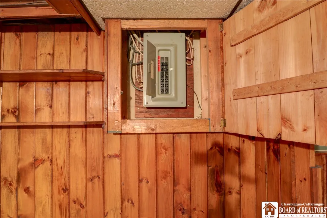 71 Hotchkiss Street, Jamestown, New York 14701, Jamestown, New York 14701, 3 Bedrooms Bedrooms, 7 Rooms Rooms,1 BathroomBathrooms,Residential,For Sale,71 Hotchkiss Street, Jamestown, New York 14701,R1620617