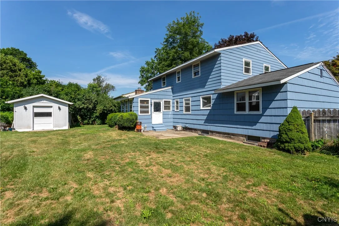 209 Pear Tree Drive, Camillus, New York 13031, Camillus, New York 13031, 4 Bedrooms Bedrooms, 13 Rooms Rooms,1 BathroomBathrooms,Residential,For Sale,209 Pear Tree Drive, Camillus, New York 13031,S1622145