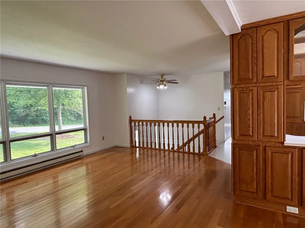 upper floor living room
