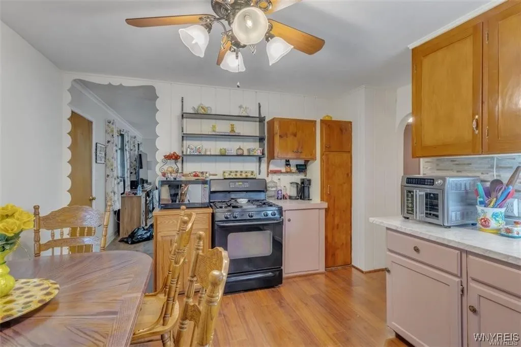 69 Ashford Avenue, Tonawanda, New York 14150, Tonawanda, New York 14150, 4 Bedrooms Bedrooms, 8 Rooms Rooms,1 BathroomBathrooms,Residential,For Sale,69 Ashford Avenue, Tonawanda, New York 14150,B1622929