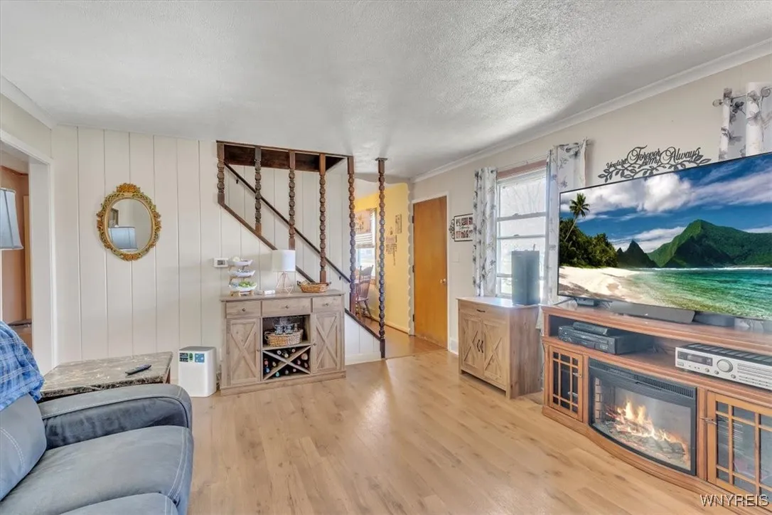 69 Ashford Avenue, Tonawanda, New York 14150, Tonawanda, New York 14150, 4 Bedrooms Bedrooms, 8 Rooms Rooms,1 BathroomBathrooms,Residential,For Sale,69 Ashford Avenue, Tonawanda, New York 14150,B1622929