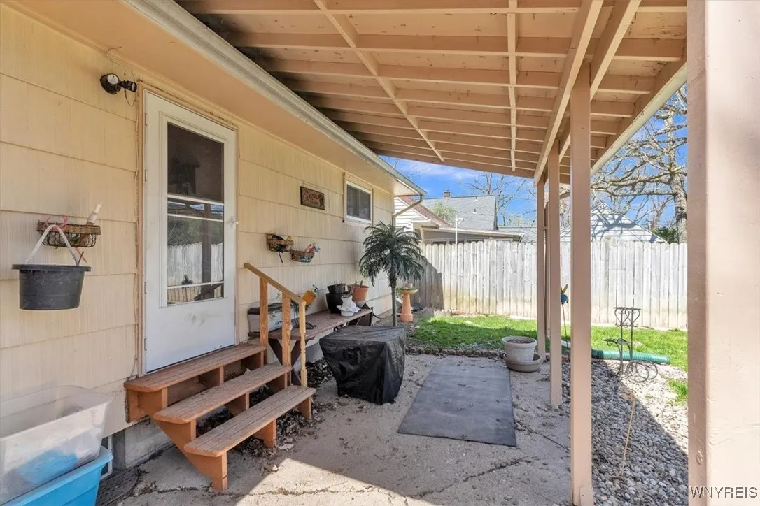 69 Ashford Avenue, Tonawanda, New York 14150, Tonawanda, New York 14150, 4 Bedrooms Bedrooms, 8 Rooms Rooms,1 BathroomBathrooms,Residential,For Sale,69 Ashford Avenue, Tonawanda, New York 14150,B1622929