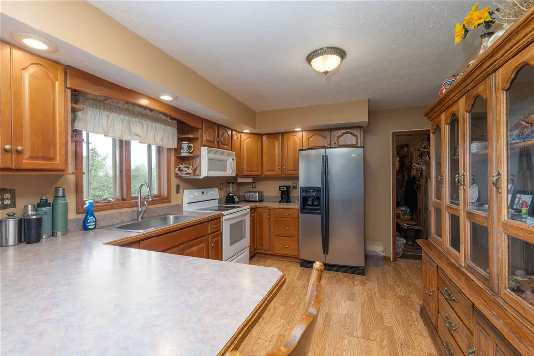 10131 Runyon Road, Ossian, New York 14437, Ossian, New York 14437, 3 Bedrooms Bedrooms, 7 Rooms Rooms,1 BathroomBathrooms,Residential,For Sale,10131 Runyon Road, Ossian, New York 14437,R1618269