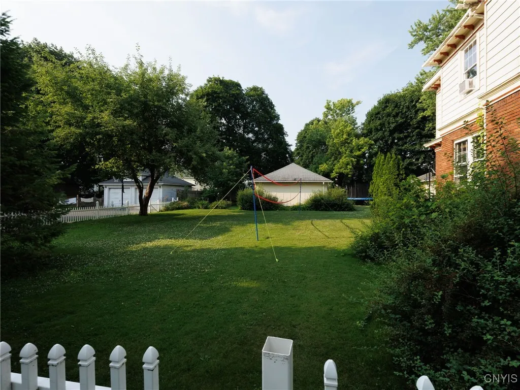 1127 Academy Street, Watertown City, New York 1360, Watertown City, New York 13601, 4 Bedrooms Bedrooms, 12 Rooms Rooms,2 BathroomsBathrooms,Residential,For Sale,1127 Academy Street, Watertown City, New York 1360,0,S1622602