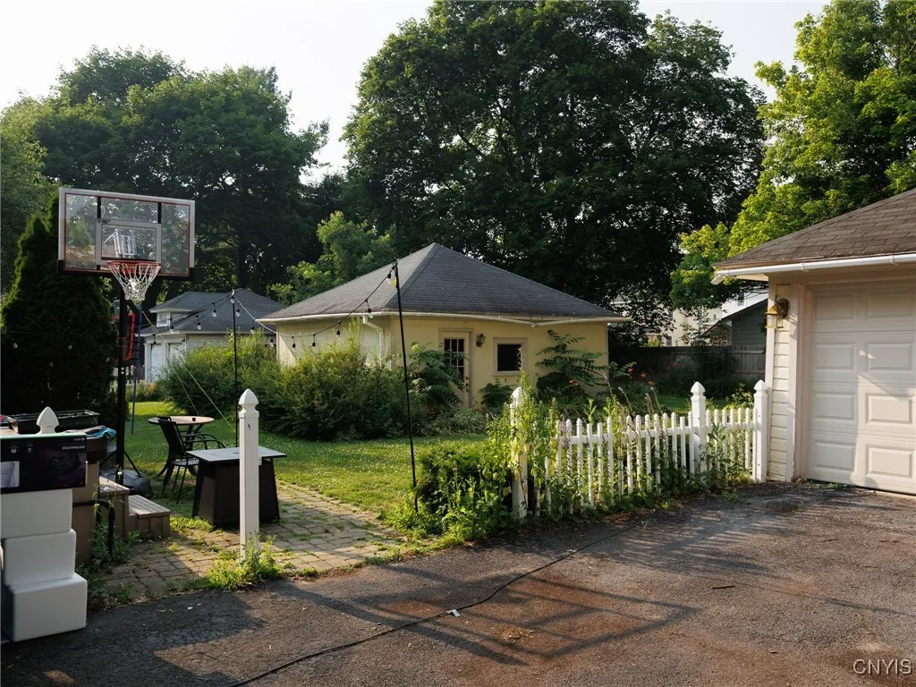 1127 Academy Street, Watertown City, New York 1360, Watertown City, New York 13601, 4 Bedrooms Bedrooms, 12 Rooms Rooms,2 BathroomsBathrooms,Residential,For Sale,1127 Academy Street, Watertown City, New York 1360,S1622602