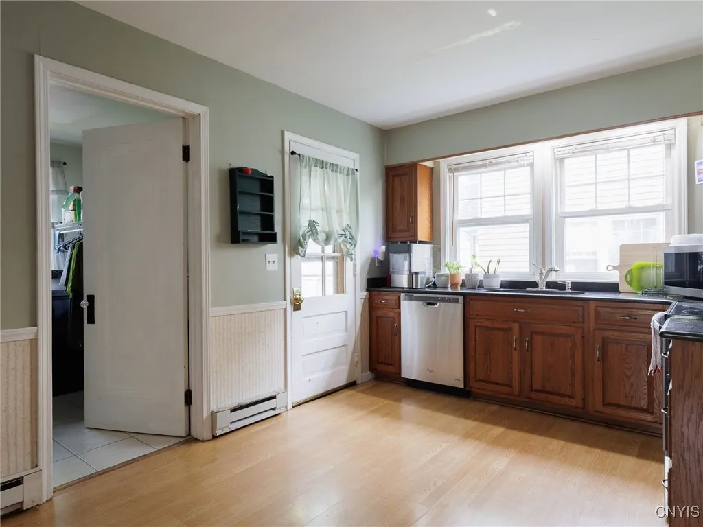1127 Academy Street, Watertown City, New York 1360, Watertown City, New York 13601, 4 Bedrooms Bedrooms, 12 Rooms Rooms,2 BathroomsBathrooms,Residential,For Sale,1127 Academy Street, Watertown City, New York 1360,S1622602