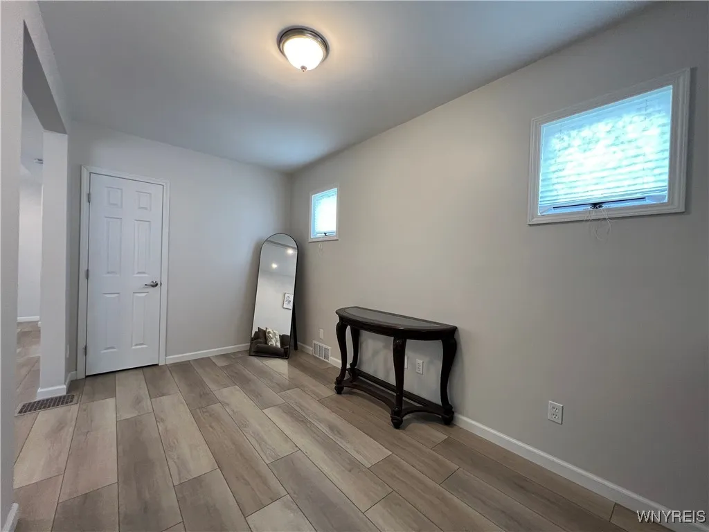 42 Argus Street, Buffalo, New York 14207, Buffalo, New York 14207, 3 Bedrooms Bedrooms, 7 Rooms Rooms,2 BathroomsBathrooms,Residential,For Sale,42 Argus Street, Buffalo, New York 14207,B1621847