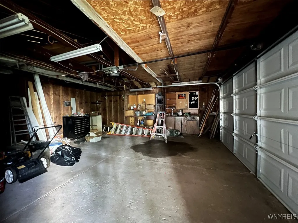 42 Argus Street, Buffalo, New York 14207, Buffalo, New York 14207, 3 Bedrooms Bedrooms, 7 Rooms Rooms,2 BathroomsBathrooms,Residential,For Sale,42 Argus Street, Buffalo, New York 14207,B1621847