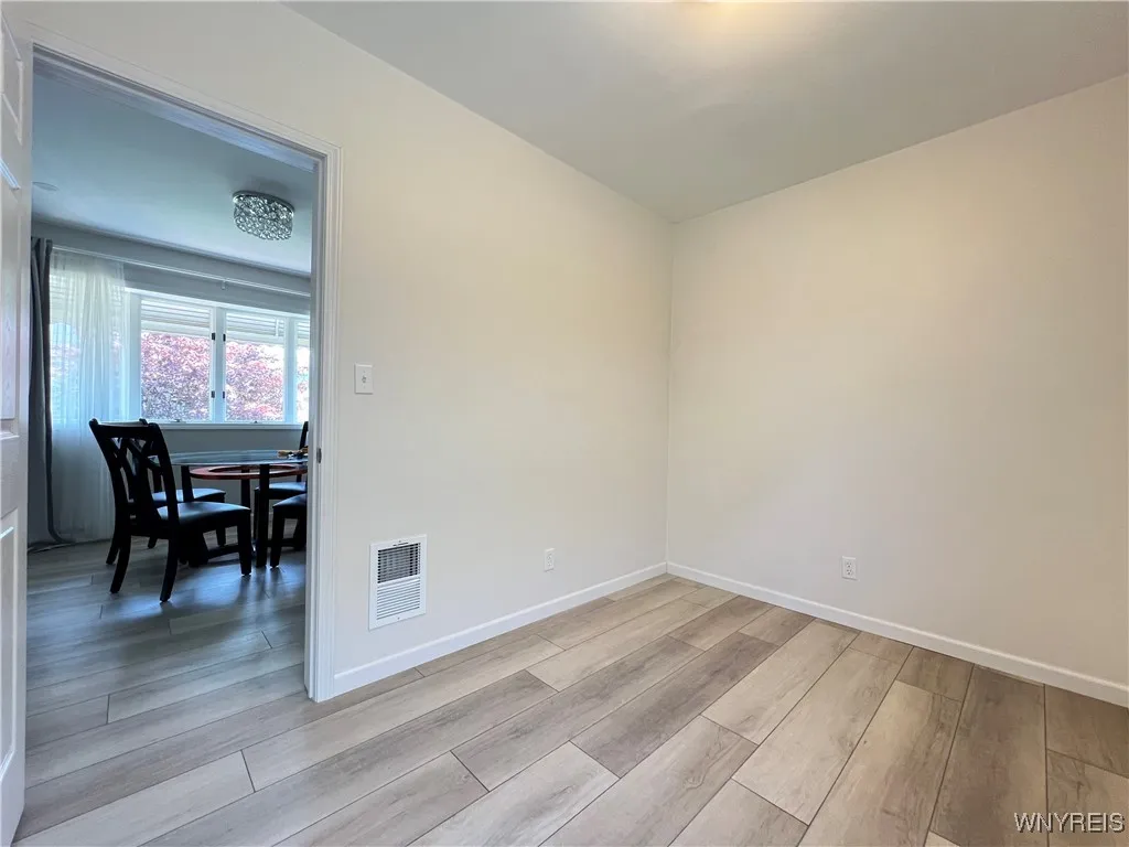 42 Argus Street, Buffalo, New York 14207, Buffalo, New York 14207, 3 Bedrooms Bedrooms, 7 Rooms Rooms,2 BathroomsBathrooms,Residential,For Sale,42 Argus Street, Buffalo, New York 14207,B1621847