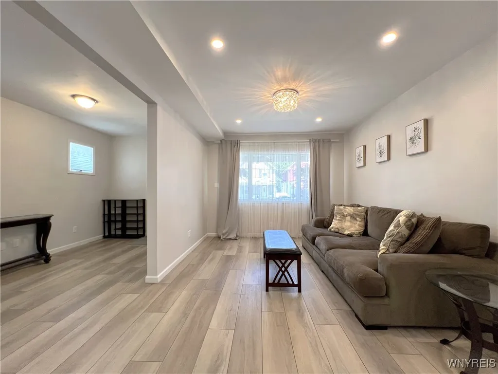 42 Argus Street, Buffalo, New York 14207, Buffalo, New York 14207, 3 Bedrooms Bedrooms, 7 Rooms Rooms,2 BathroomsBathrooms,Residential,For Sale,42 Argus Street, Buffalo, New York 14207,B1621847