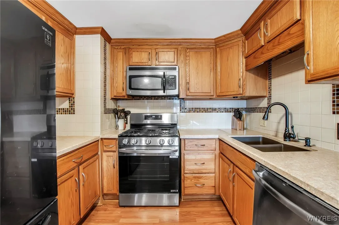 43 Boll Street, Cheektowaga, New York 14212, Cheektowaga, New York 14212, 4 Bedrooms Bedrooms, 7 Rooms Rooms,1 BathroomBathrooms,Residential,For Sale,43 Boll Street, Cheektowaga, New York 14212,B1622899