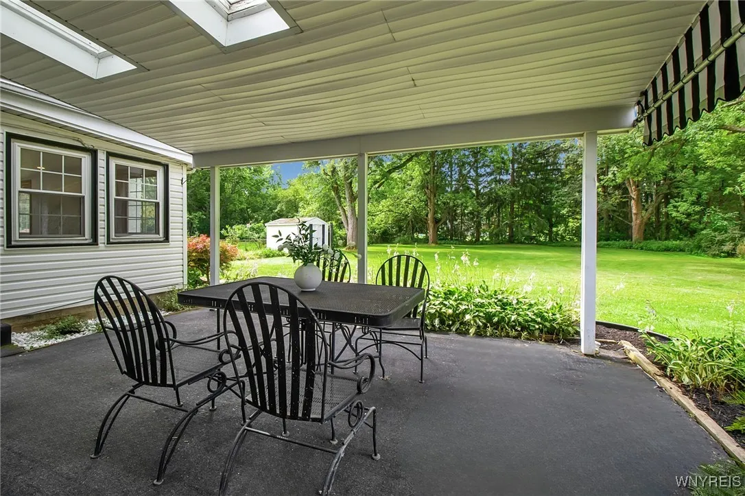 6599 Jewett Holmwood Road, Orchard Park, New York, Orchard Park, New York 14127, 4 Bedrooms Bedrooms, 9 Rooms Rooms,2 BathroomsBathrooms,Residential,For Sale,6599 Jewett Holmwood Road, Orchard Park, New York ,B1622395