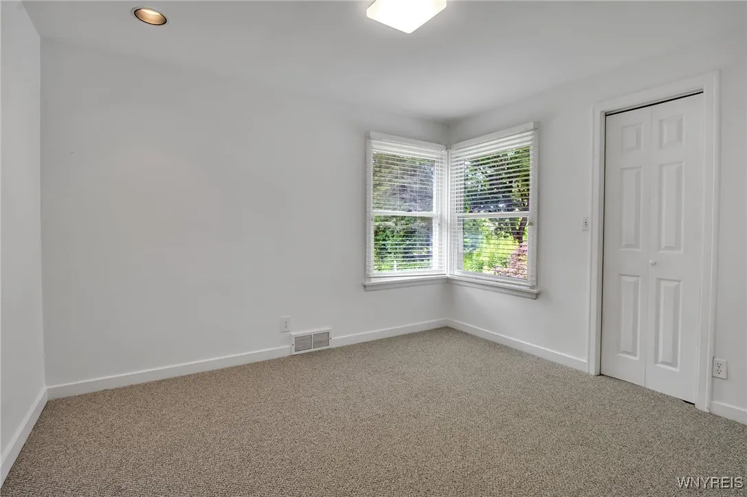 6599 Jewett Holmwood Road, Orchard Park, New York, Orchard Park, New York 14127, 4 Bedrooms Bedrooms, 9 Rooms Rooms,2 BathroomsBathrooms,Residential,For Sale,6599 Jewett Holmwood Road, Orchard Park, New York ,B1622395