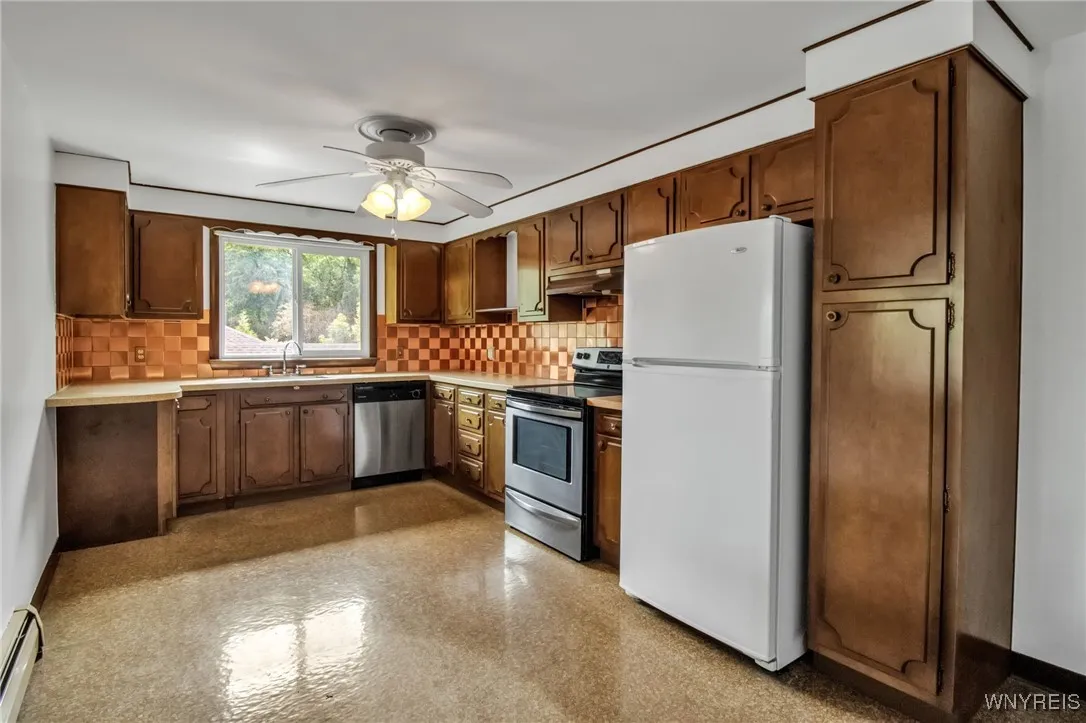 6599 Jewett Holmwood Road, Orchard Park, New York, Orchard Park, New York 14127, 4 Bedrooms Bedrooms, ,3 BathroomsBathrooms,Residential,For Sale,6599 Jewett Holmwood Road, Orchard Park, New York ,B1622397