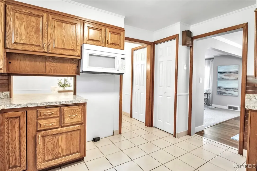 6599 Jewett Holmwood Road, Orchard Park, New York, Orchard Park, New York 14127, 4 Bedrooms Bedrooms, ,3 BathroomsBathrooms,Residential,For Sale,6599 Jewett Holmwood Road, Orchard Park, New York ,B1622397