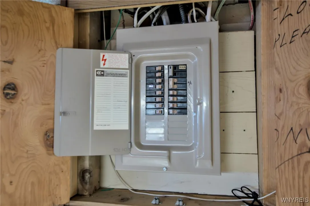 169 Nadine Drive, Cheektowaga, New York 14225, Cheektowaga, New York 14225, 3 Bedrooms Bedrooms, 6 Rooms Rooms,1 BathroomBathrooms,Residential,Closed,169 Nadine Drive, Cheektowaga, New York 14225,0,B1622924