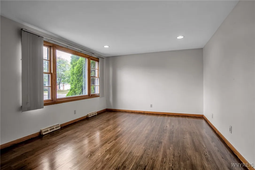 169 Nadine Drive, Cheektowaga, New York 14225, Cheektowaga, New York 14225, 3 Bedrooms Bedrooms, 6 Rooms Rooms,1 BathroomBathrooms,Residential,Closed,169 Nadine Drive, Cheektowaga, New York 14225,0,B1622924