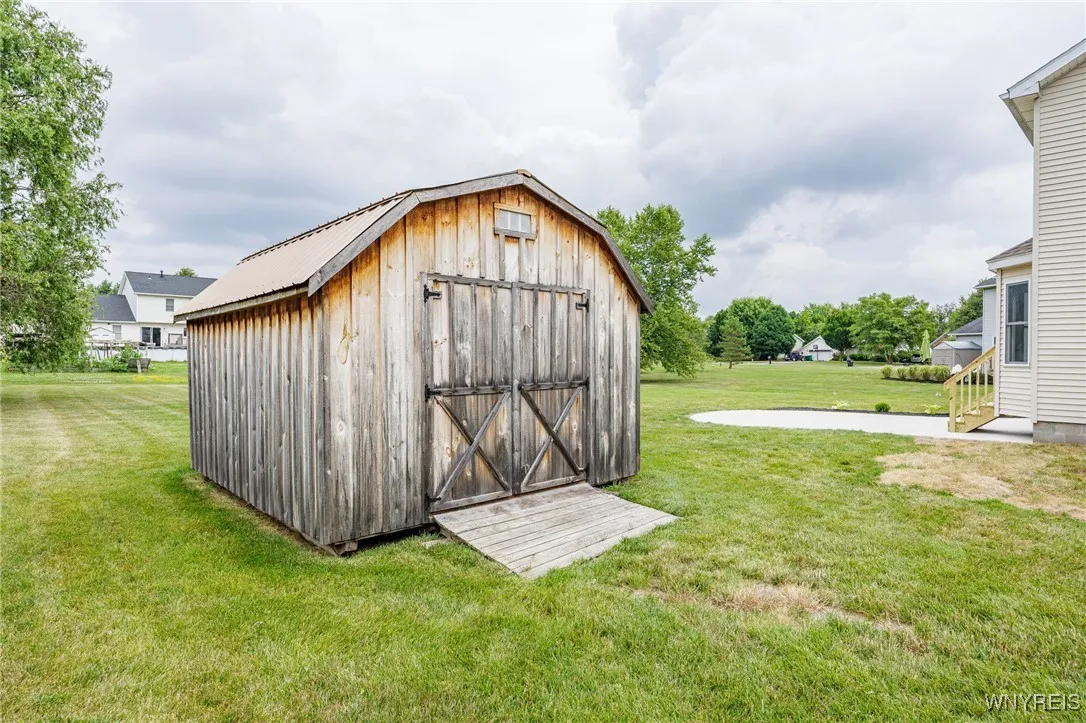 76 Alverstone Way, Henrietta, New York 14586, Henrietta, New York 14586, 3 Bedrooms Bedrooms, 8 Rooms Rooms,1 BathroomBathrooms,Residential,For Sale,76 Alverstone Way, Henrietta, New York 14586,B1622919