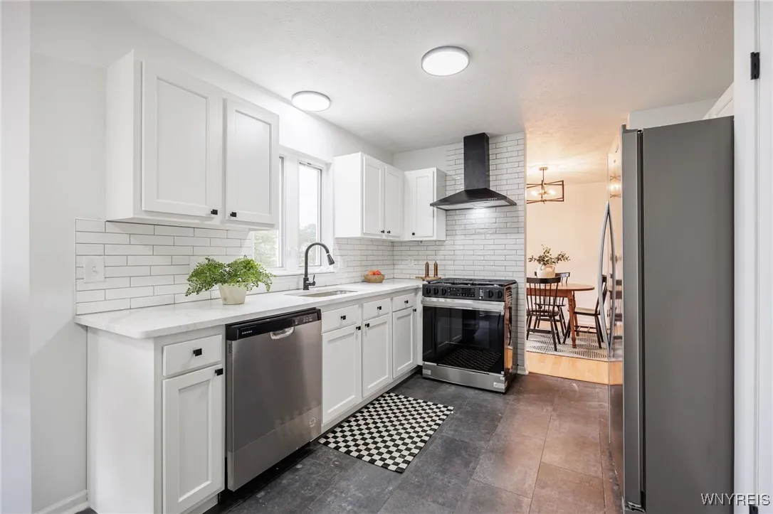 76 Alverstone Way, Henrietta, New York 14586, Henrietta, New York 14586, 3 Bedrooms Bedrooms, 8 Rooms Rooms,1 BathroomBathrooms,Residential,For Sale,76 Alverstone Way, Henrietta, New York 14586,B1622919