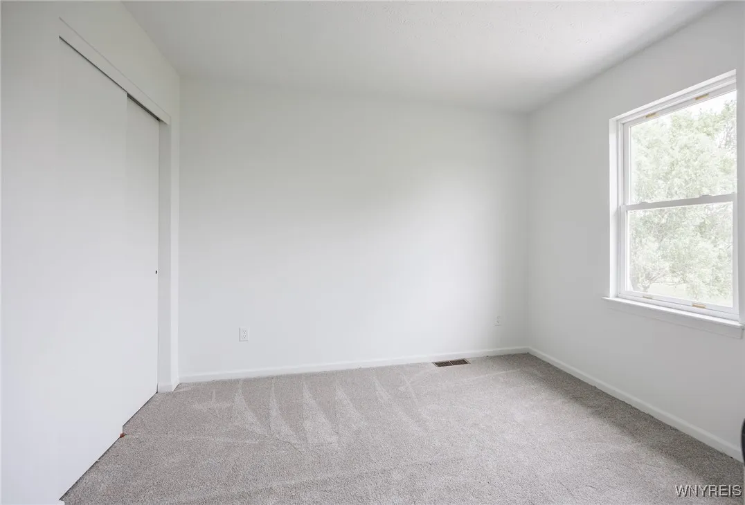 76 Alverstone Way, Henrietta, New York 14586, Henrietta, New York 14586, 3 Bedrooms Bedrooms, 8 Rooms Rooms,1 BathroomBathrooms,Residential,For Sale,76 Alverstone Way, Henrietta, New York 14586,B1622919