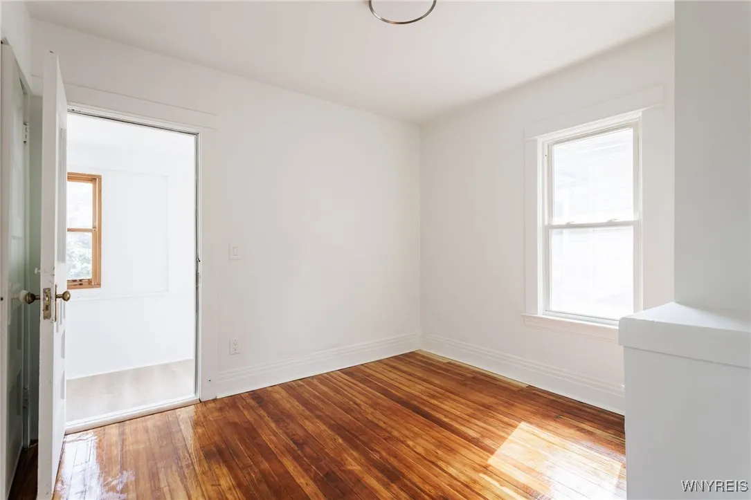377 Electric Avenue, Rochester, New York 14613, Rochester, New York 14613, 4 Bedrooms Bedrooms, 9 Rooms Rooms,1 BathroomBathrooms,Residential,For Sale,377 Electric Avenue, Rochester, New York 14613,B1622399